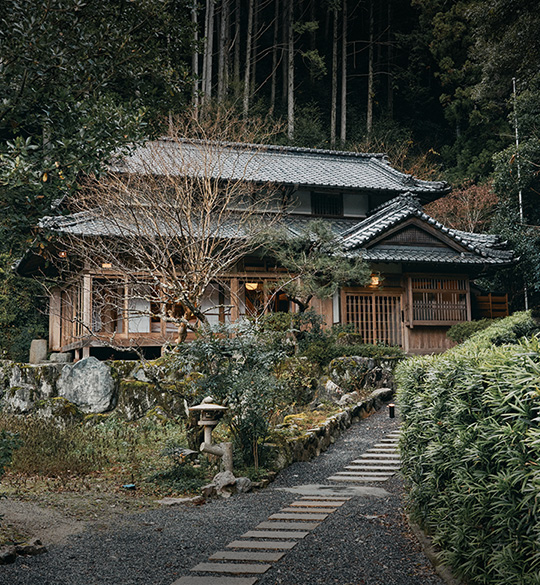離れ